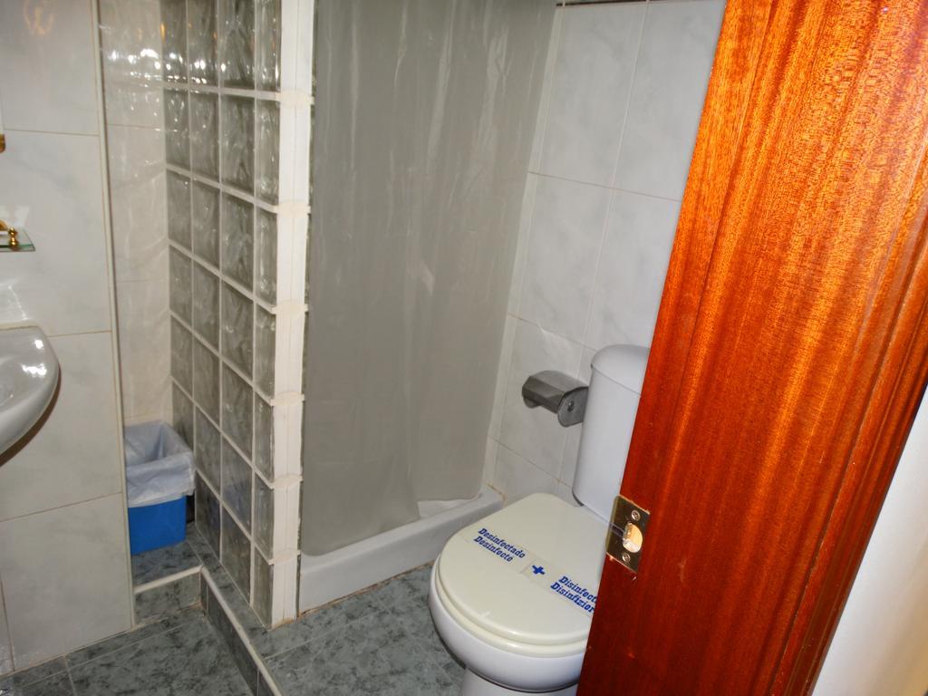 Economy Triple Room